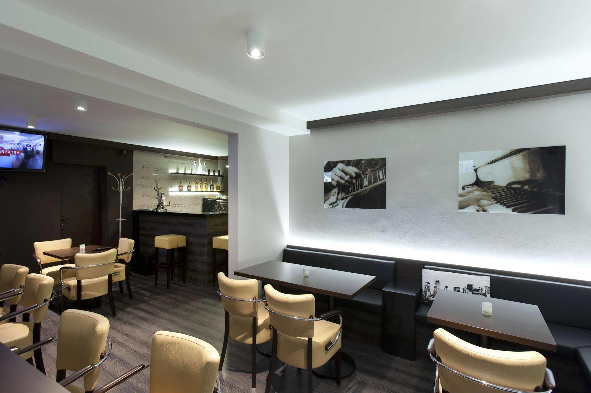 Fit Hotel 3*